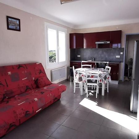 Le Miramar Appartement Face A La Mer - Balcon - Clim Сен-Сіпріян Екстер'єр фото